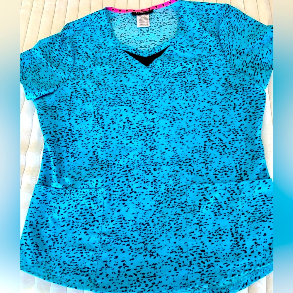 HeartSoul Scrub Top Large- EUC!